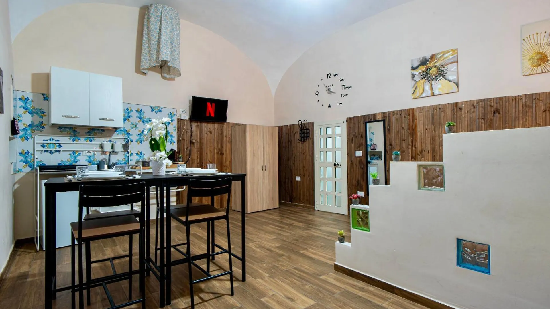 Spaccanapoli 3Min - Charming Typical Flat Apartment Italy